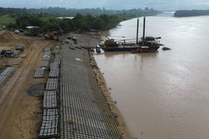 La obra de reconstrucción de la defensa del terraplén Garello es clave para defender el barrio ribereño. 
