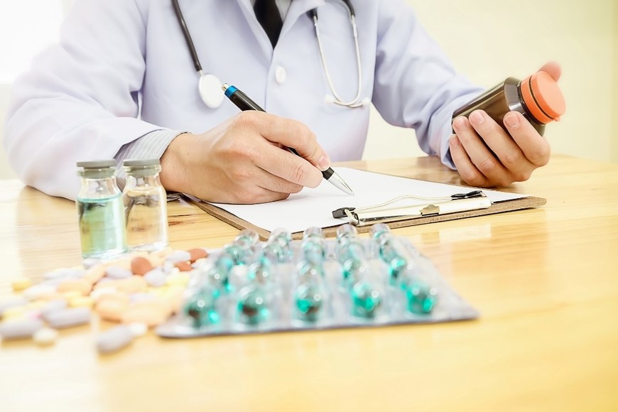 Piccirilli cuestionó la polimedicación y el abuso de métodos diagnósticos de la medicina tradicional.