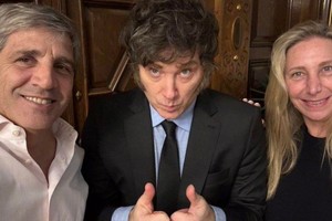 La Casa Rosada atraviesa fuertes tensiones políticas y económicas en la previa a las elecciones bonaerenses.