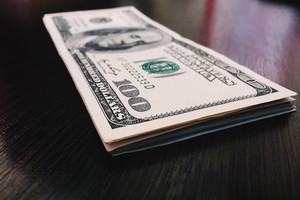 Los anuncios del gobierno calmaron a los mercados cambiarios.