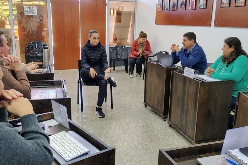 Toda la felicidad. La deportista agradeció el reconocimiento de parte del Concejo Municipal.