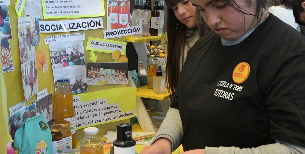 La feria se desarrolló en la Estación Belgrano. Crédito: Luis Cetraro