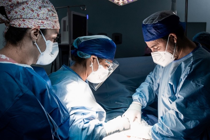 La preparación que se realiza aproximadamente una hora antes de ingresar al quirófano