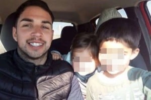 Alfonsina y Francisco tenían dos y seis años, respectivamente.