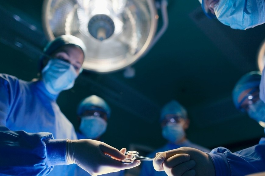 Los avances en anestesia y tecnología médica también contribuyen a que la experiencia sea menos traumática.