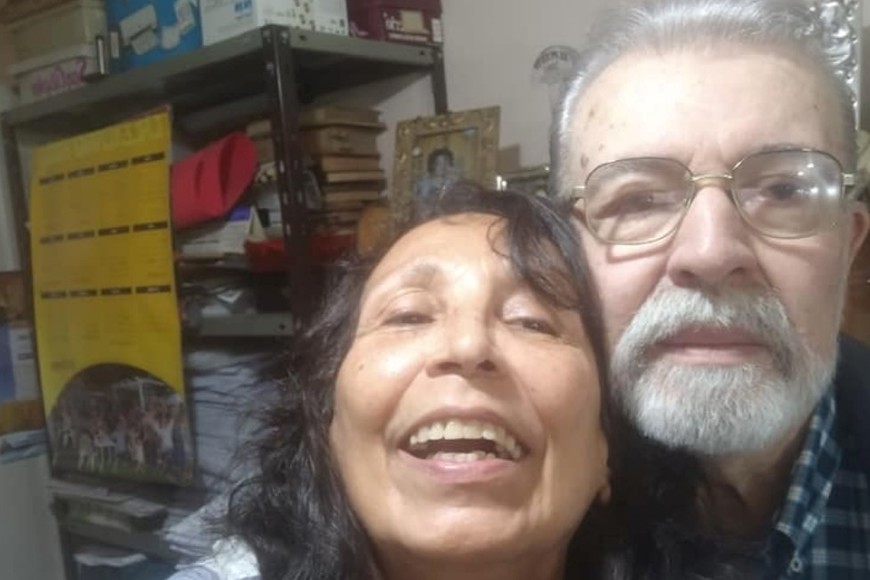 Junto a su esposa, la periodista, Susana Goris