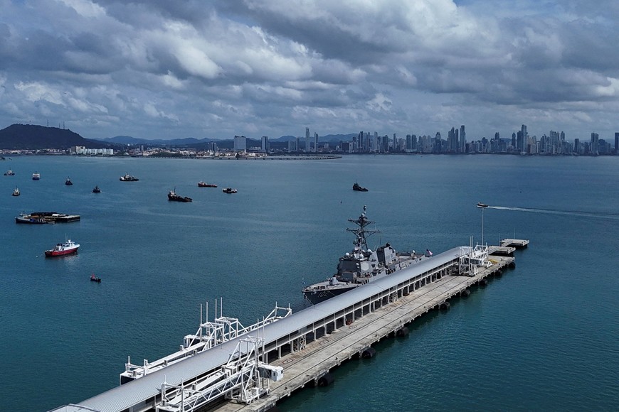 FILE PHOTO: A drone view of the U.S. Navy guided missile destroyer USS Sampson DDG-102 docked near the entrance to the Panama Canal, amid a large buildup of U.S. naval forces in and around the Southern Caribbean, in Panama City, Panama, August 31, 2025. REUTERS/Enea Lebrun/File Photo