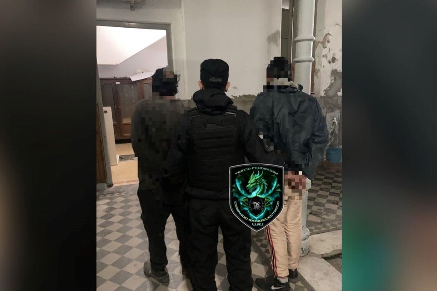 Sábado ajetreado en Santa Fe: agresión a inspectores, persecución policial y disturbios en la calle