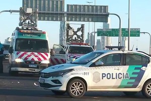 Un motociclista murió al chocar contra un camión.