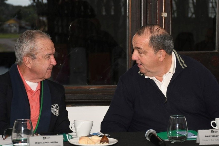 El intendente Juan Pablo Poletti participó del encuentro del comité en la Estación Belgrano. Fotos: Manuel Fabatia