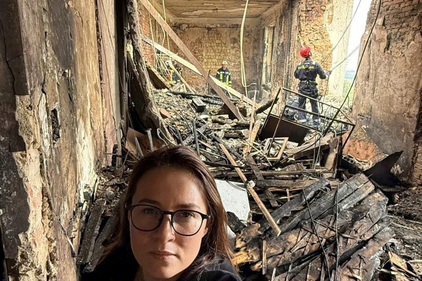 Prime Minister of Ukraine Yulia Svyrydenko takes a selfie inside a headquarters building of the Ukrainian government damaged during Russian drone and missile strikes, amid Russia's attack on Ukraine, in Kyiv, Ukraine September 7, 2025. Prime Minister of Ukraine Yulia Svyrydenko via via Facebook/Handout via REUTERS ATTENTION EDITORS - THIS IMAGE HAS BEEN SUPPLIED BY A THIRD PARTY. BEST QUALITY AVAILABLE
