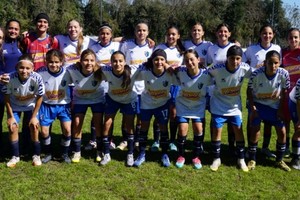 Hay plantel. Las santafesinas dirigidas por Natalia Lomello están en Semis de la Copa de Oro.