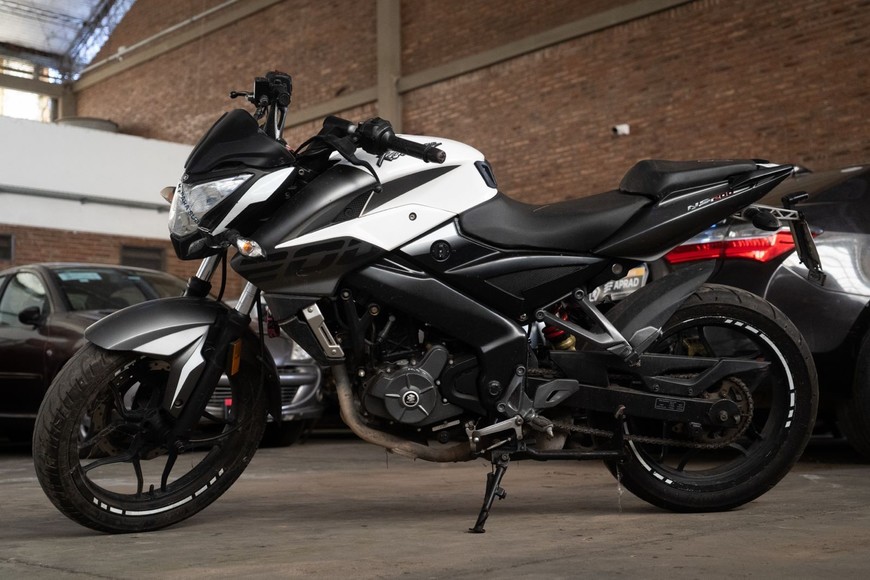 Desde autos y joyas, a materiales de construcción: qué se rematará en la subasta récord de bienes decomisados que se viene