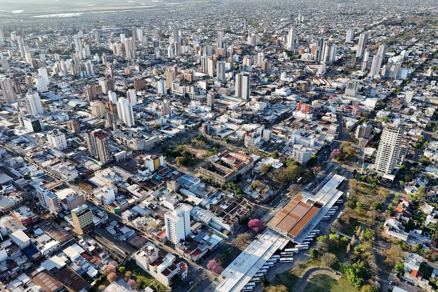 Aérea de la ciudad, con la Plaza España en el centro.