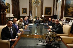 La foto que divulgó el gobierno por el encuentro.