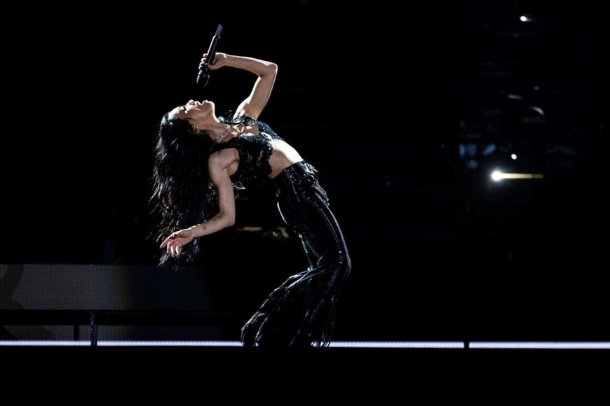 Lali en el estadio José Amalfitani del Club Atlético Vélez Sársfield