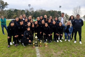 Liga Rosarina. Las campeonas del torneo. Crédito: Gentileza Gisela Pascualón