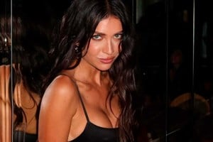 Zaira perjura estar soltera pero los rumores vuelan.