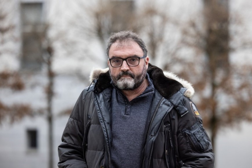 Péchier proviene de una familia de profesionales de la salud; su padre también era anestesista.