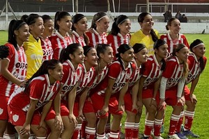 Unión de Santa Fe se clasificó. El equipo tatengue venció a Peñarol y es uno de los simifinalistas. Crédito: Gentileza Prensa Club Unión.