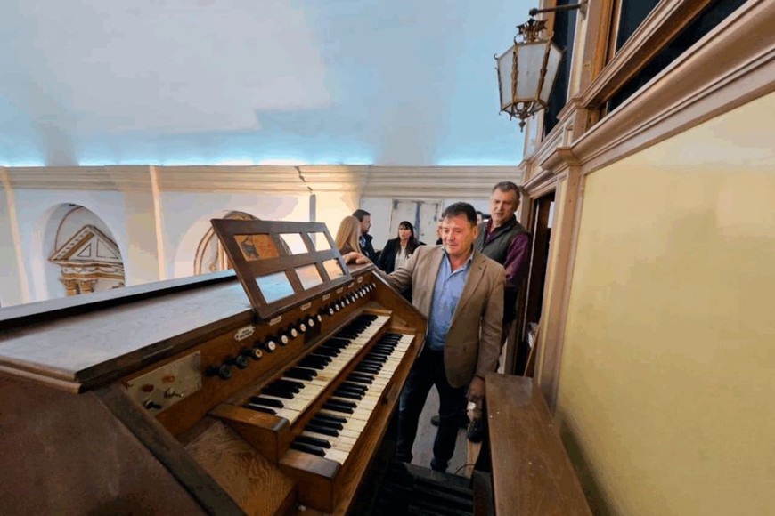 El órgano de la Parroquia San Lorenzo Mártir volvió a cobrar vida tras un largo y paciente proceso de restauración que se extendió durante una década