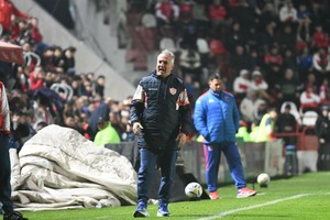 Leo Madelón y la costumbre de arreglarse con lo que le dan y hacerlo funcionar en Unión. Créditos: Manuel Fabatía