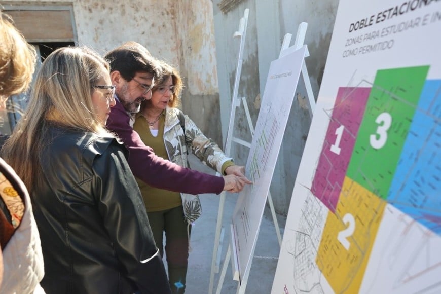 Calles del macrocentro santafesino donde se propone habilitar estacionamiento en ambas manos.