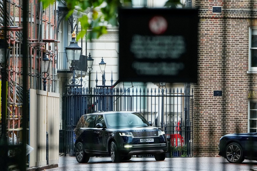 Britain's Prince Harry, inside a vehicle, arrives at Clarence House, an official residence of Britain's King Charles, in London, Britain, September 10, 2025. REUTERS/Carlos Jasso
