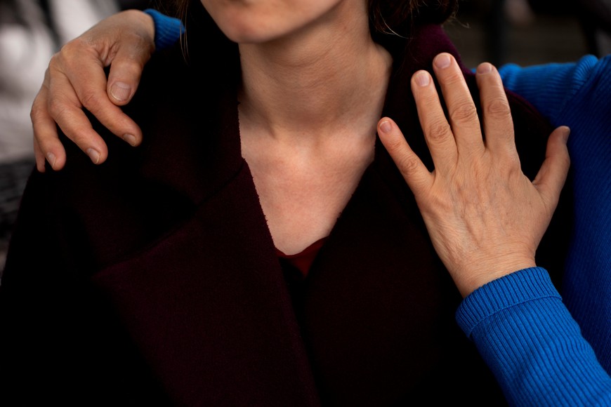 La manipulación psicológica puede presentarse de manera sutil.