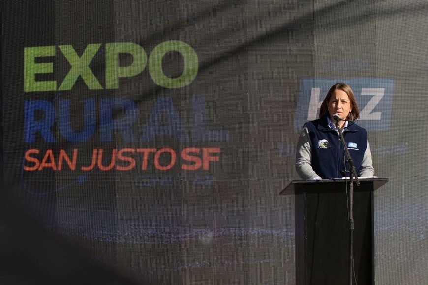 La dirigente explicó que el productor agropecuario constituye la esencia de la institución y recordó que justamente esa fue la razón por la cual, en 1944, un grupo de productores decidió conformar la Sociedad Rural de San Justo.