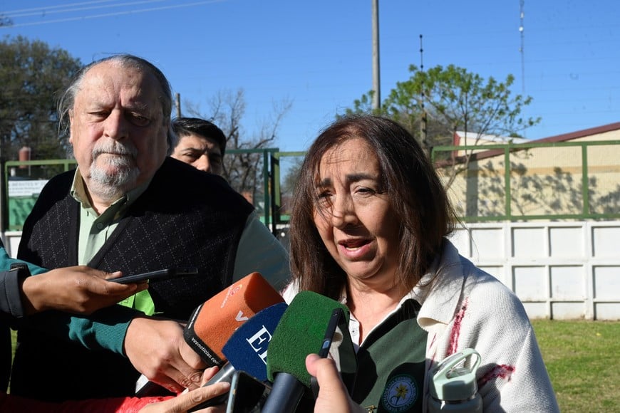 conferencia prensa sadop caso trigatti jardin ceferino namuncura. Foto: Flavio Raina