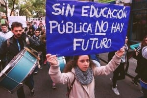 Las reivindicaciones del sector docente, prolongadas en el tiempo, incluyen distintas manifestaciones de la sociedad.