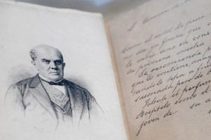 El escritor. Sarmiento también es recordado y tomado como destacado prosista en castellano, por haber aportado algunas de las páginas trascendentales y de absoluto valor narrativo a la literatura argentina.