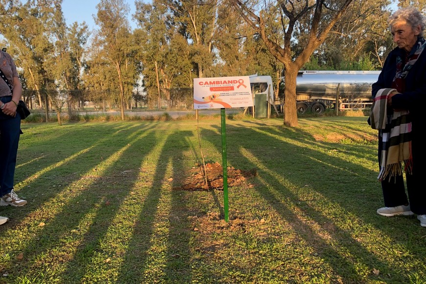 La ciudad de Sastre y sus instituciones se convocaron en la tarde de este miércoles con el objetivo de promover un mensaje de contención y apoyo, haciendo hincapié en que hablar sobre el suicidio es fundamental para derribar tabúes y salvar vidas.