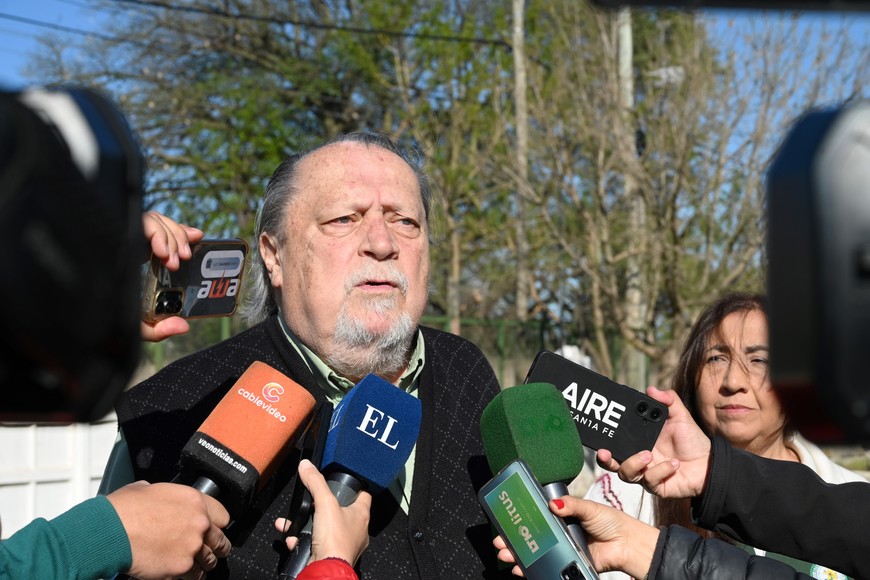 conferencia prensa sadop caso trigatti jardin ceferino namuncura. Foto: Flavio Raina