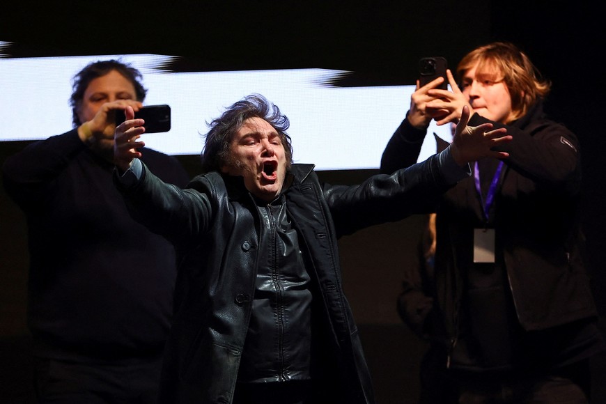 Argentina's President Javier Milei gestures onstage during the closing campaign rally of the La Libertad Avanza party, days before the legislative elections in the province of Buenos Aires, in Moreno on the outskirts of Buenos Aires, Argentina, September 3, 2025. REUTERS/Agustin Marcarian