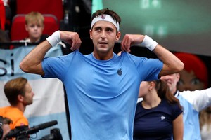 El festejo de Tomas Martin Etcheverry ante Jesper De Jong. Crédito: REUTERS/Piroschka Van De Wouw