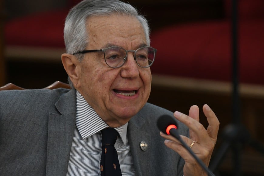 Rodolfo Vigo, ex ministro de la Corte Santafesina. Manuel Fabatía