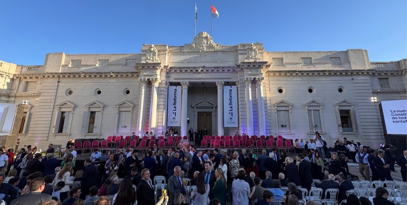 La explanada de la Legislatura preparada para la jura de autoridades. 