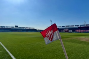 "Ya despidieron a los cancheros, no aciertan con el riego. Es un desastre”, comentan los propios colegas de Escalada.