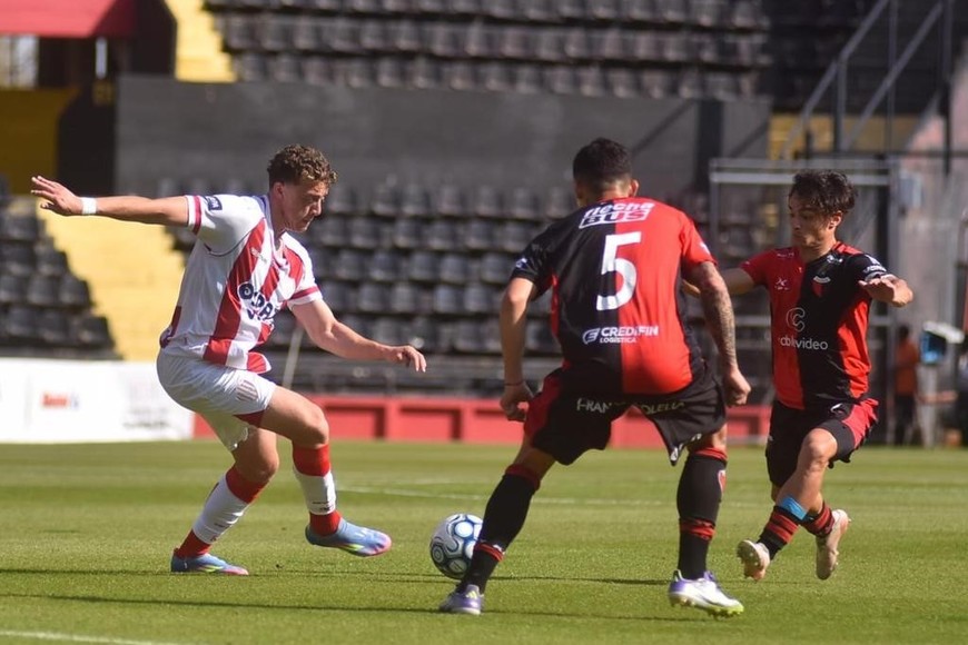 Agitado encuentro en el Brigadier. Crédito: Prensa Unión