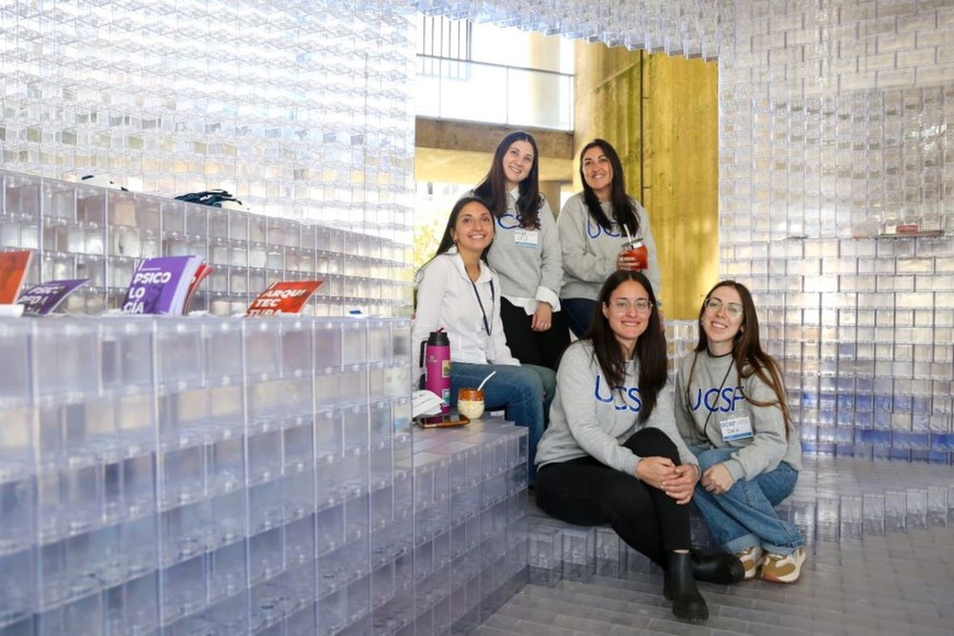 A cargo del Departamento Ingreso de la Universidad Católica de Santa Fe, desde sus inicios lleva adelante un trabajo sostenido, creativo y comprometido con los jóvenes que se encuentran en el momento crucial de elegir su camino académico. Gentileza UCSF