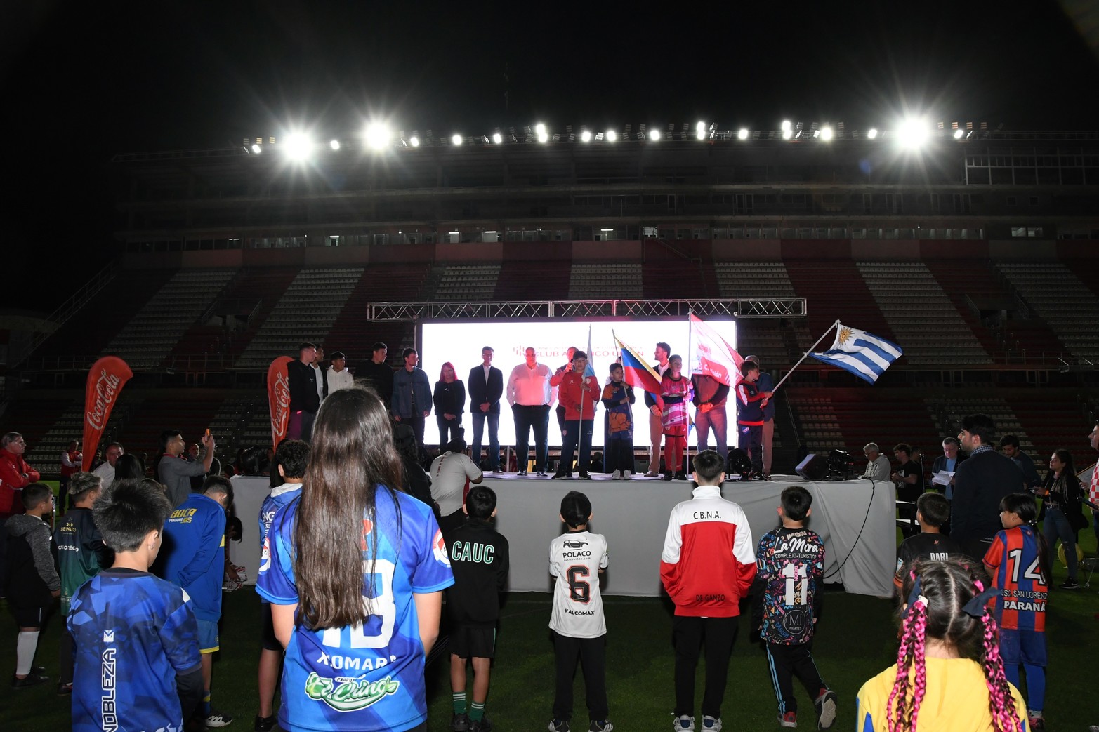 Unión Torneo Internacional de Fútbol Infantil Diego Barisone . Las delegaciones pasaron por el 15 de abril