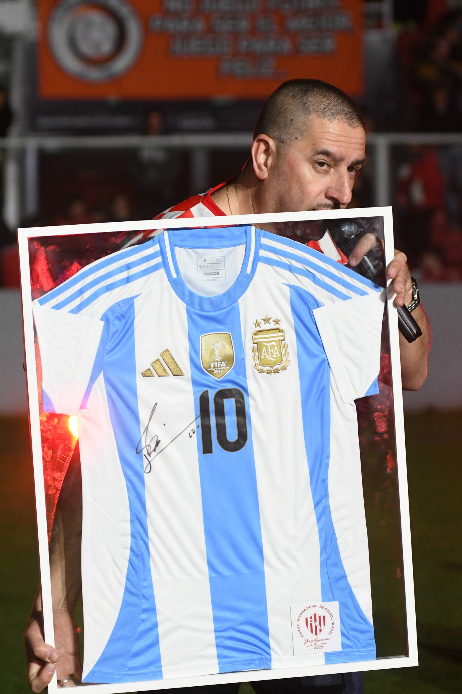 Unión Torneo Internacional de Fútbol Infantil Diego Barisone . Las delegaciones pasaron por el 15 de abril