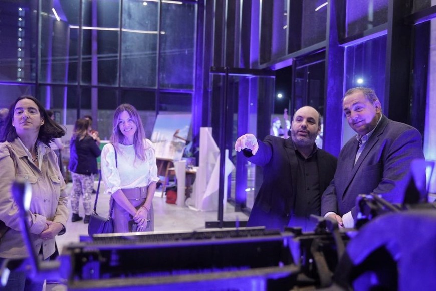 El nuevo edificio de El Litoral en el puerto abrió sus puertas por primera vez en la Noche de los Museos. Foto: Matias Pintos