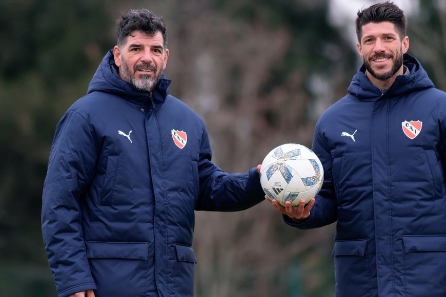 Tuzzio y Matheu se hicieron cargo del plantel en la práctica del lunes.