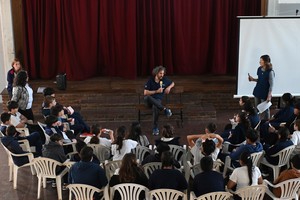 La charla fluyó durante más de una hora. Flavio Raina