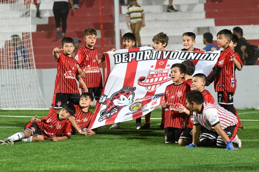 Momentos de emoción durante la ceremonia de premiación. Crédito: Manuel Fabatía.