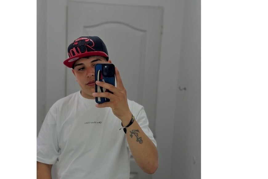 Thiago sufrió un violento accidente de tránsito mientras conducía su moto.