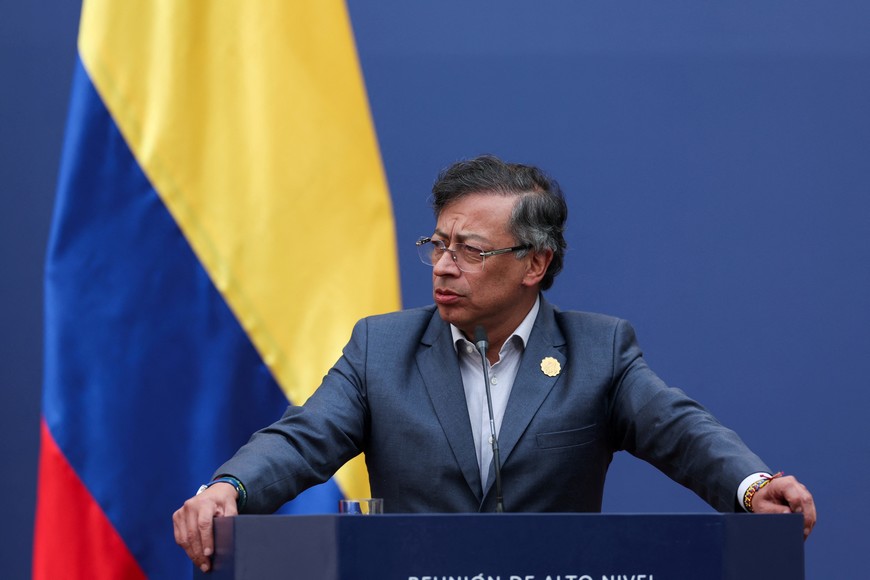 Colombia's President Gustavo Petro looks on during a joint statement with Brazil's President Luiz Inacio Lula da Silva, Uruguay's President Yamandu Orsi, Chile's President Gabriel Boric and Spain's Prime Minister Pedro Sanchez (not pictured), as they attend the "Democracy Always" meeting in Santiago, Chile, July 21, 2025. REUTERS/Pablo Sanhueza